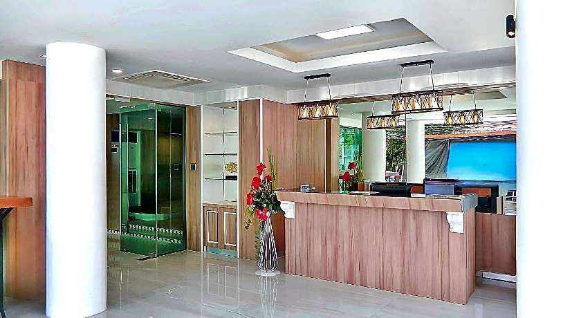 Sira Boutique - Newly renovated