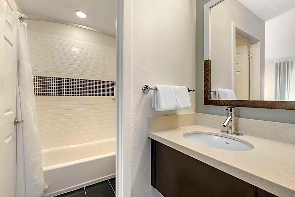 Sonesta ES Suites Dulles Airport