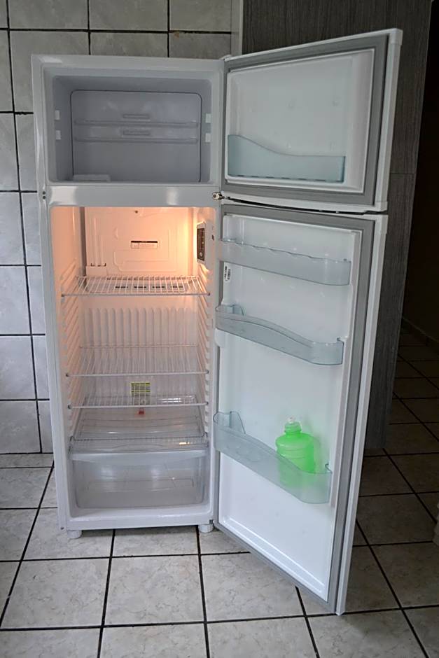 Casas em Condomínio próximo da praia com 2 dormitórios, churrasqueira e 3 vagas de garagem