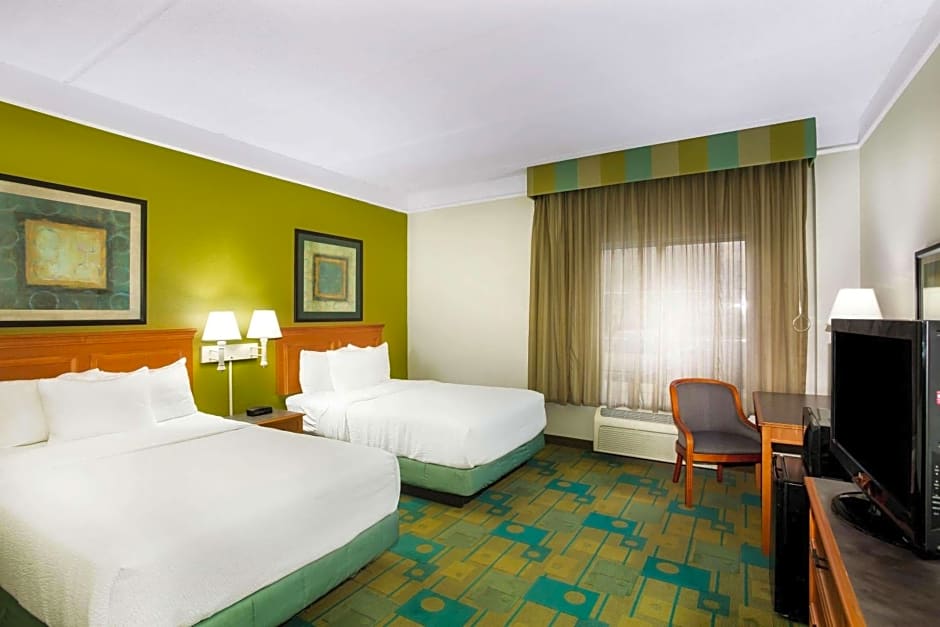 La Quinta by Wyndham Austin Southwest