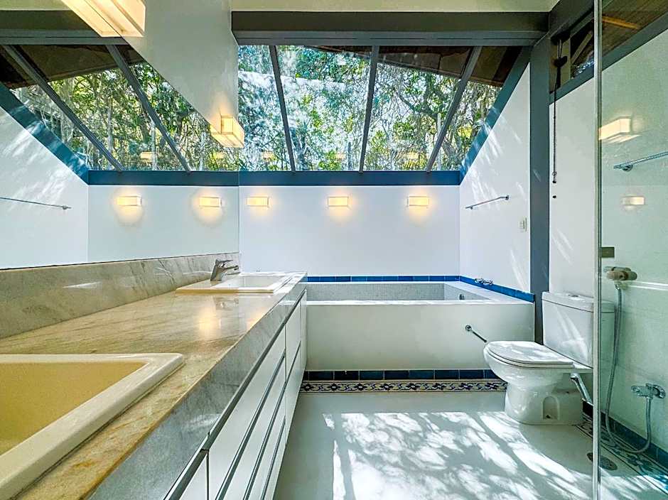 Arquitetura única na Granja Viana