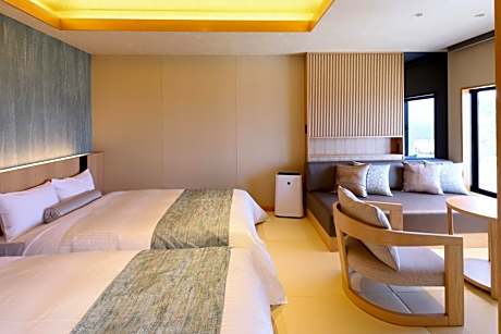 Twin Room with Sea View