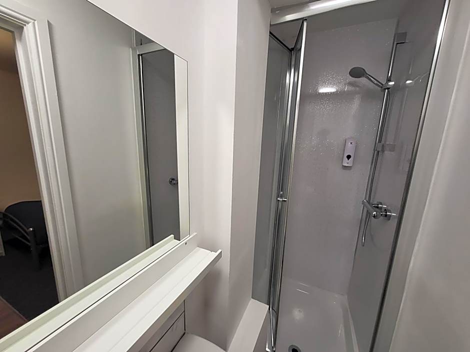 Premier Studios Nottingham - Tring Vale