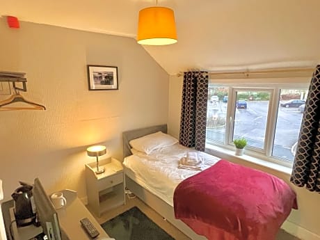 Standard Single Room with Shared Bathroom