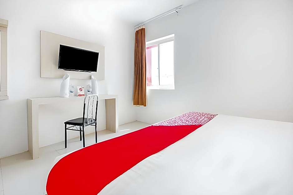 OYO 1633 Hotel Darma Nusantara 3