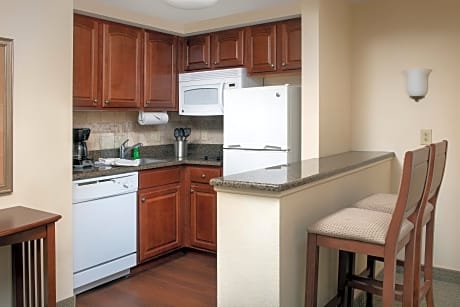 Suite Queen Size Bed