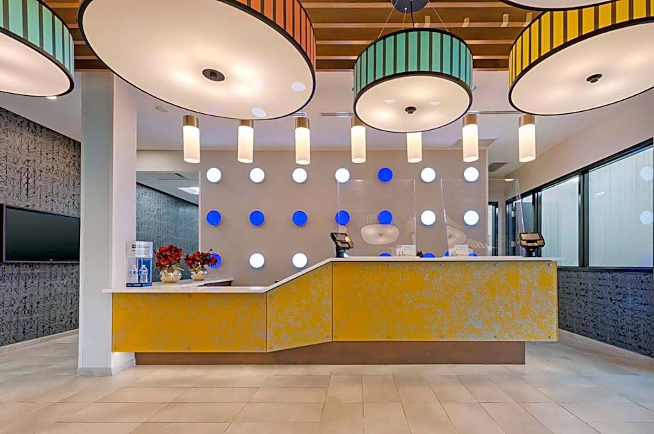 GLo Best Western Kanata Ottawa West