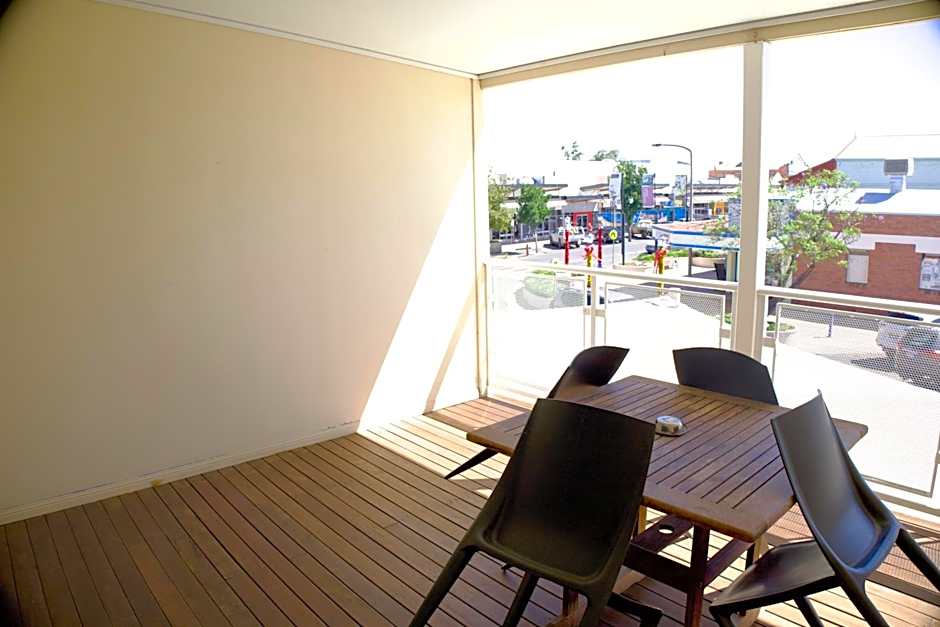 The Australian Hotel Motel