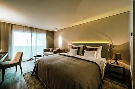 Deluxe Double or Twin Room with Balcony