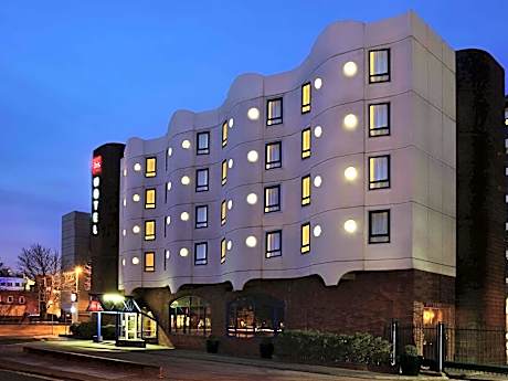 ibis Portsmouth