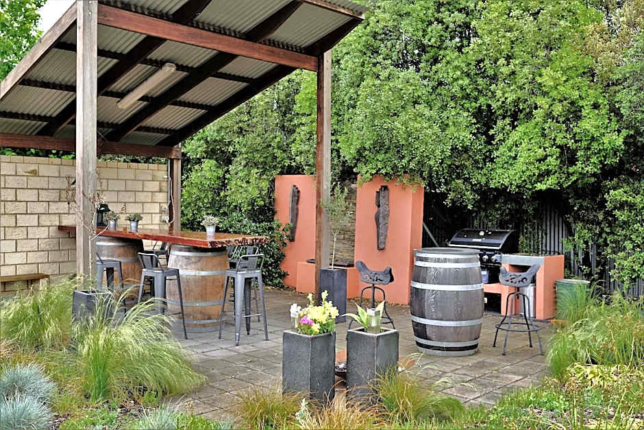 A Must at Coonawarra Apartment