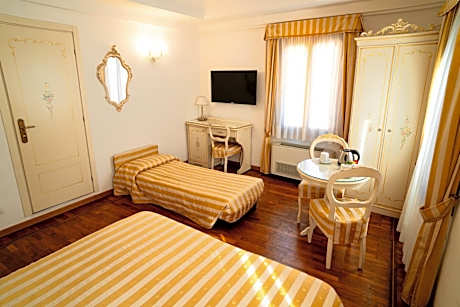 Superior Double or Twin Room with City View