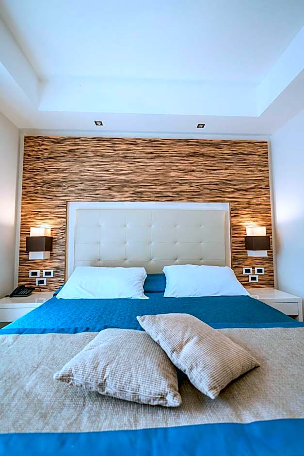 Prince Franklyn Hotel