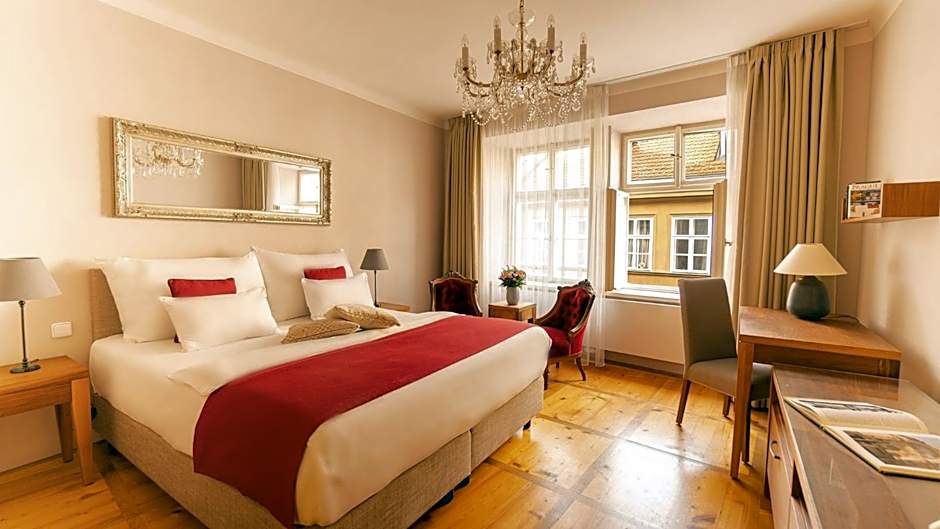 Hotel Golden Key Prague Castle