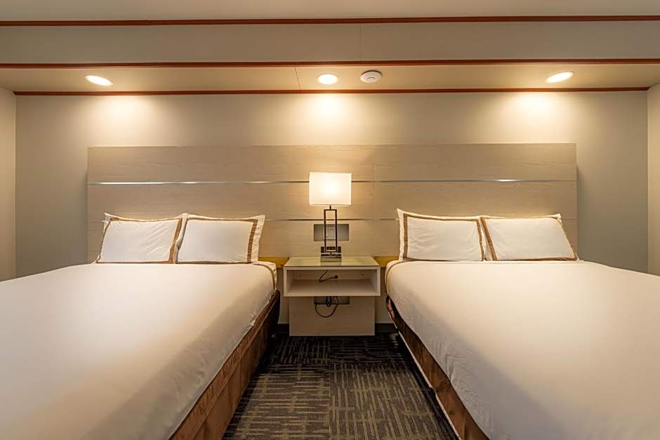 Quality Inn Sunshine Suites