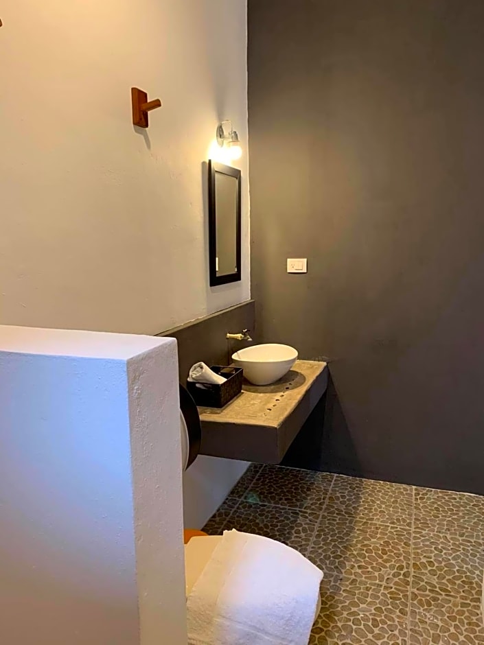 JH HOTEL