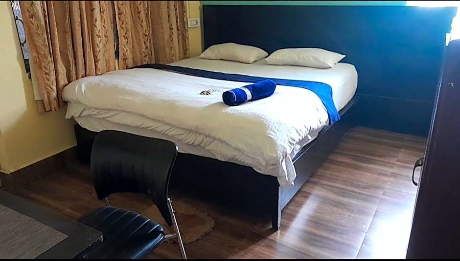 Goroomgo Salt Lake Palace Kolkata – Calcutta, LA