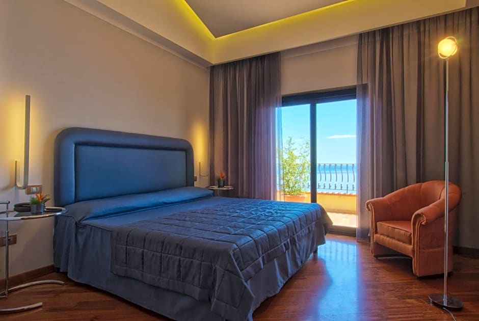 Baia Taormina Hotel