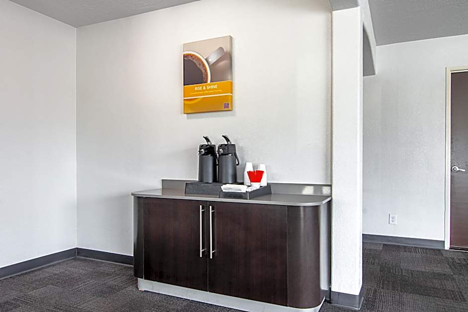 Motel 6-Gresham, OR - Portland