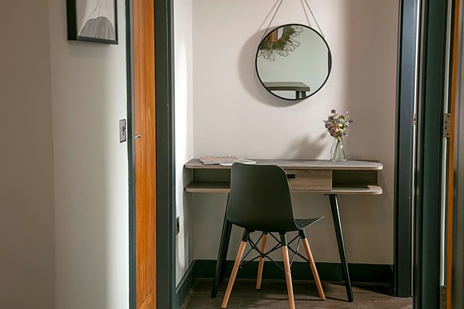 Dockside Aparthotel, Best Western Signature Collection