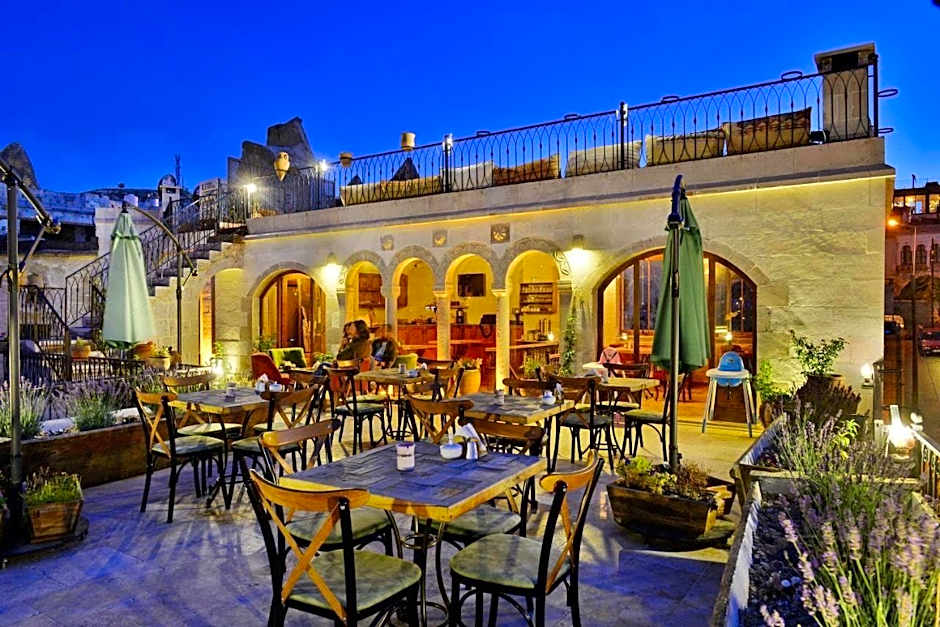 Caftan Cave Suites