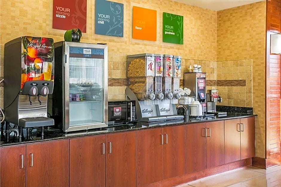 Comfort Suites Augusta Riverwatch