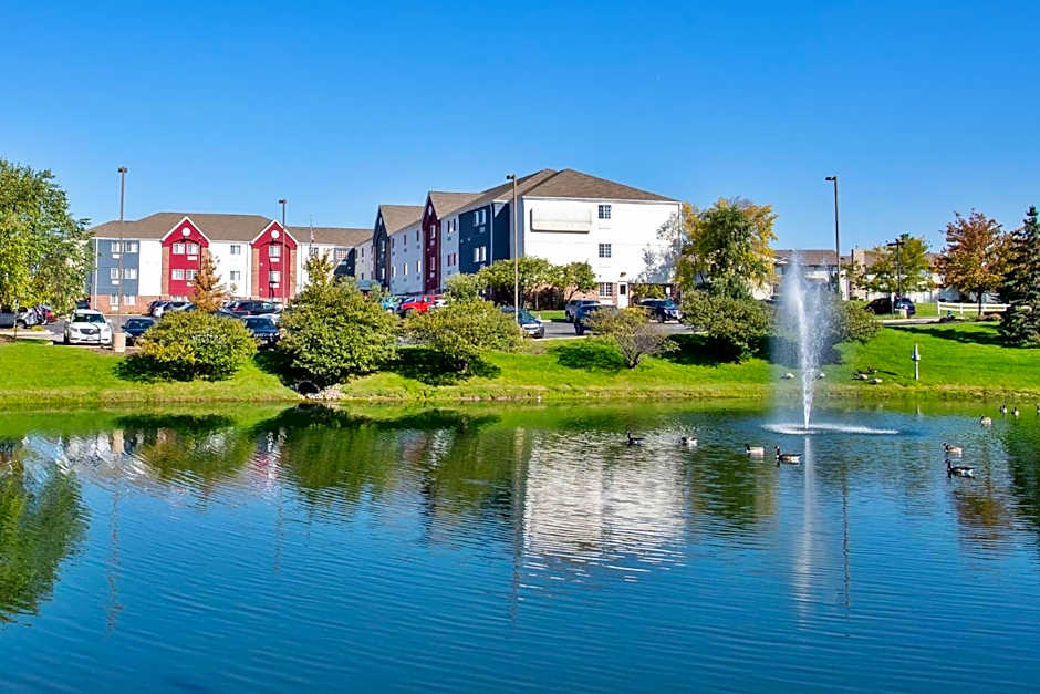Candlewood Suites Kenosha By IHG