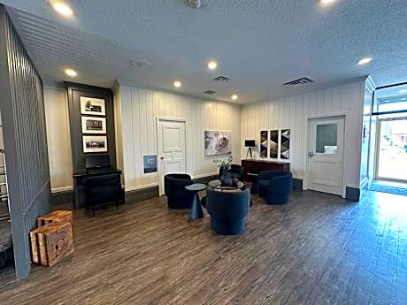 Prestige Oceanview Hotel Prince Rupert