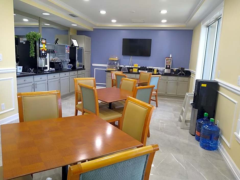 Days Inn by Wyndham Kingsland GA