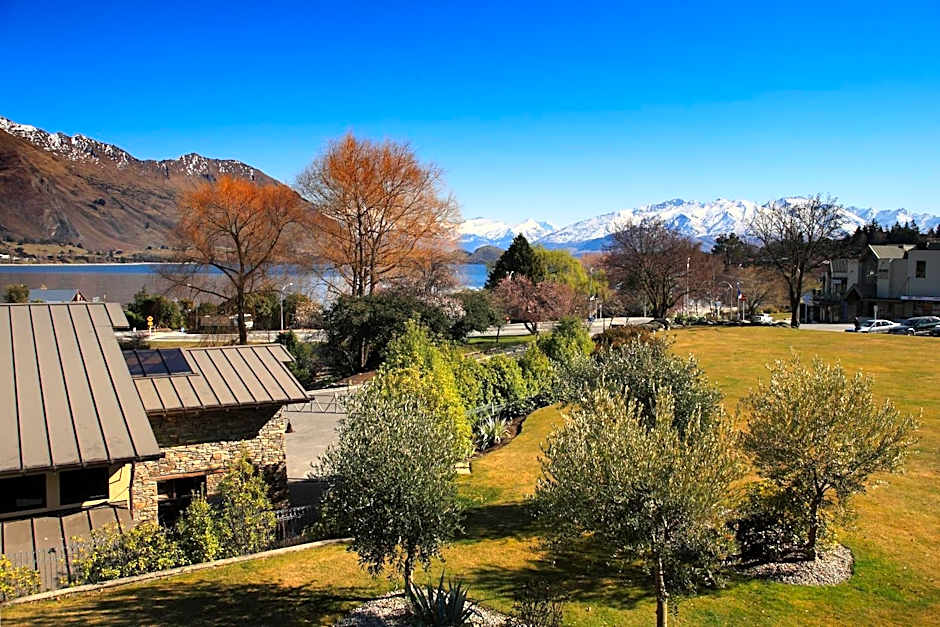 Wanaka Hotel