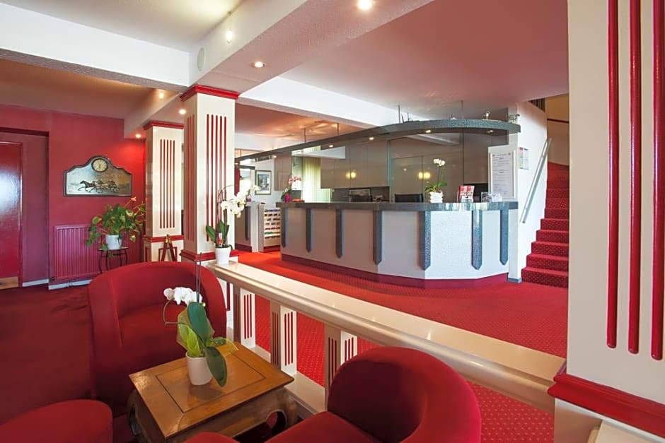 Hotel The Originals Bernay Acropole