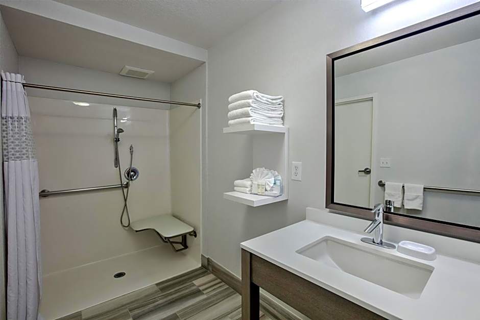 Hampton Inn By Hilton & Suites Hermosa Beach