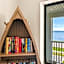 Gold Coast Inn ⁀➷ Breathtaking Sunsets ➠ Standard Lake View Room ➠ 106