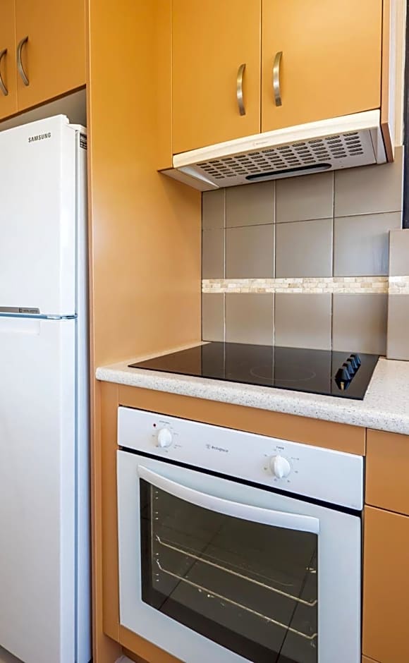 Aristocrat Apartments
