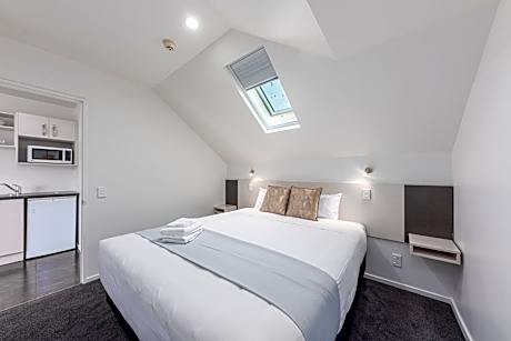 One-Bedroom Family Apartment