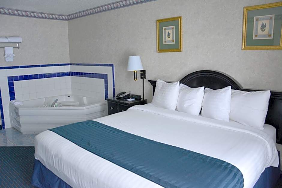 Travelodge by Wyndham Milwaukee