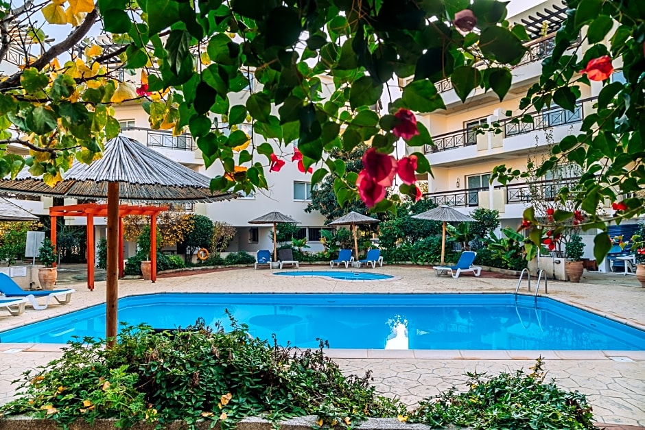 Artemis Cynthia Complex