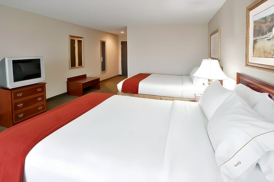 Holiday Inn Express Hotel & Suites Franklin - Oil City By IHG