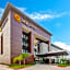 La Quinta Inn & Suites by Wyndham McAllen Convention Center