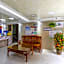 Guangzhou Business Hotel (Shangxiajiu Pedestrian Street Changshou Road Subway Station Branch)