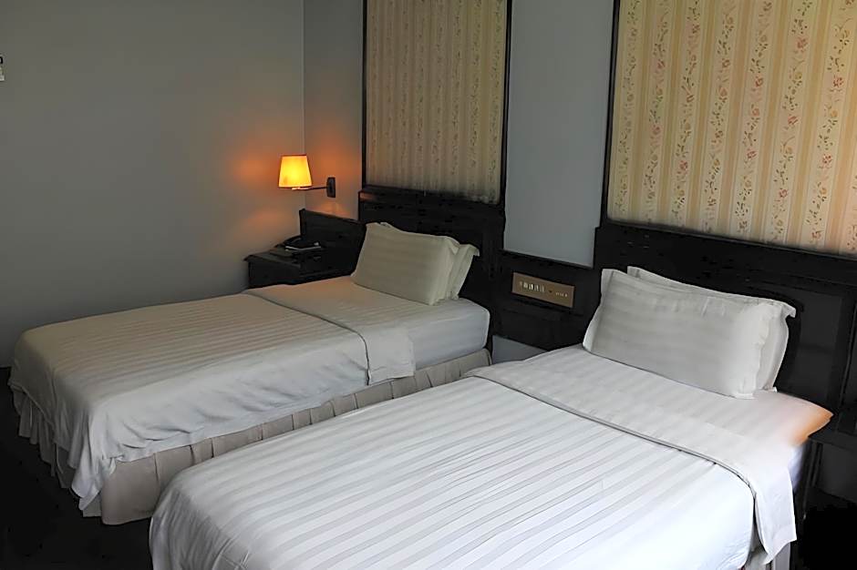 Hotel Deleeton KK