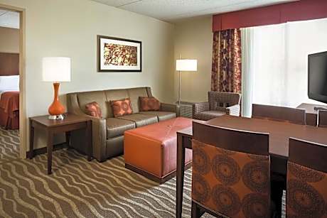 Queen Suite with Two Queen Beds and Sofa Bed - Communications Accessible