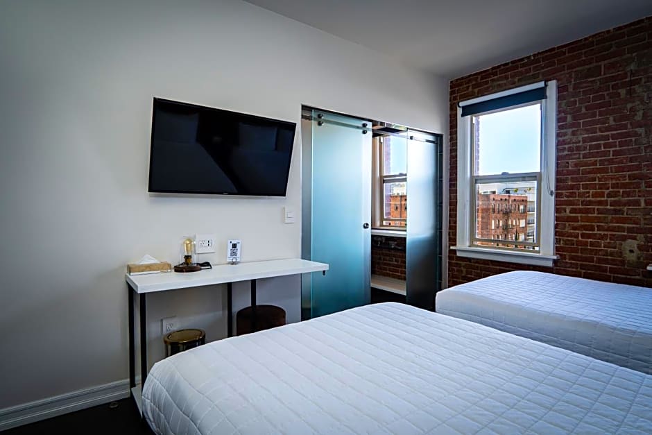 H Hotel
