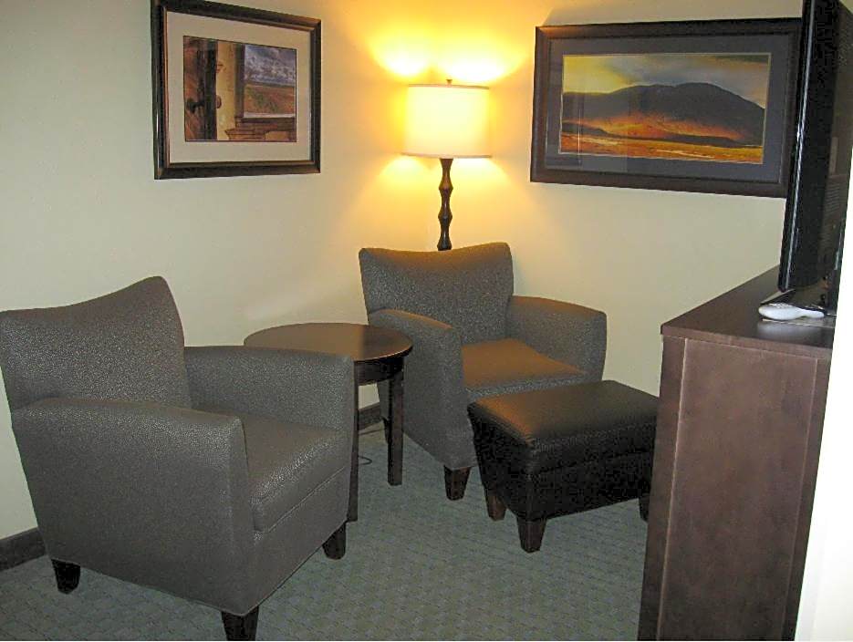 Little Missouri Inn & Suites Watford City