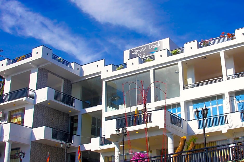 Queens Beach Hotel