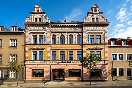 Bohemia Inn Hotel