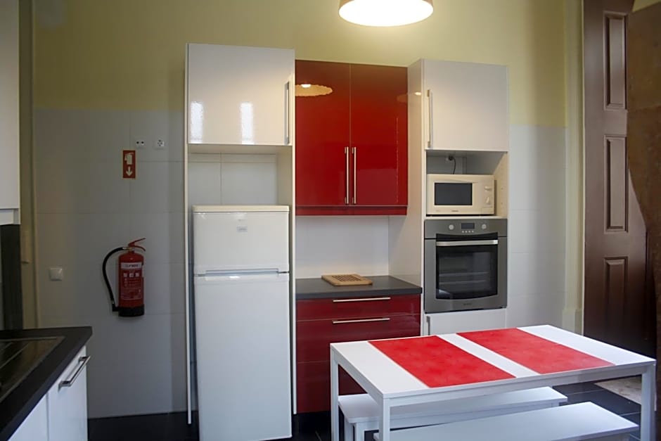 Hostel 402