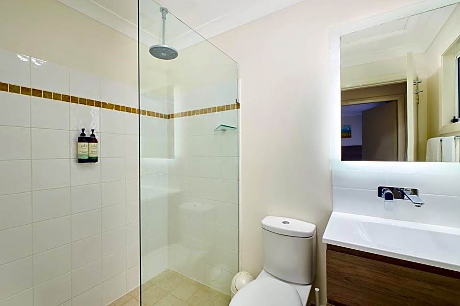 Flynns on Surf Beach Villas