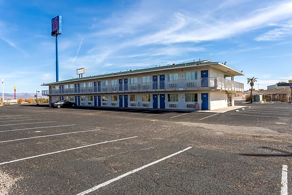 Motel 6-Needles, CA