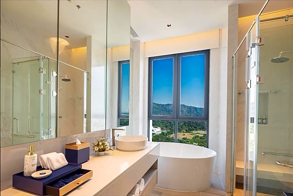 S Sriracha Hotel & Residence